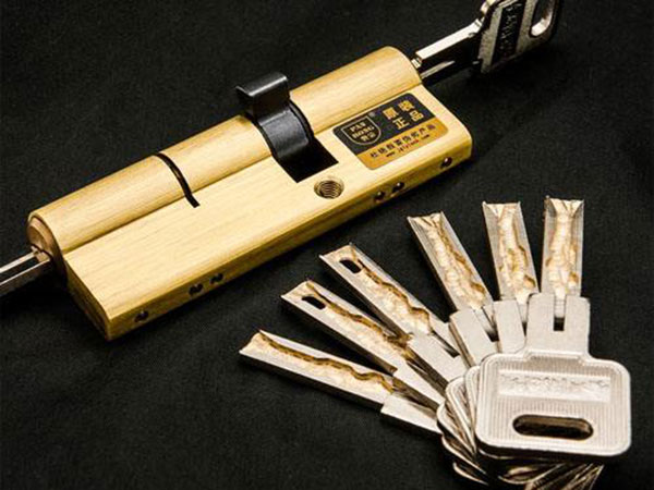 满城24小时上门开锁公司