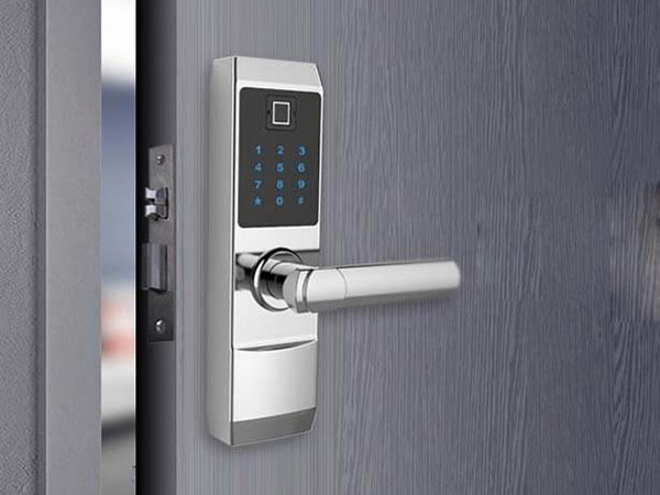 满城24小时上门开锁公司